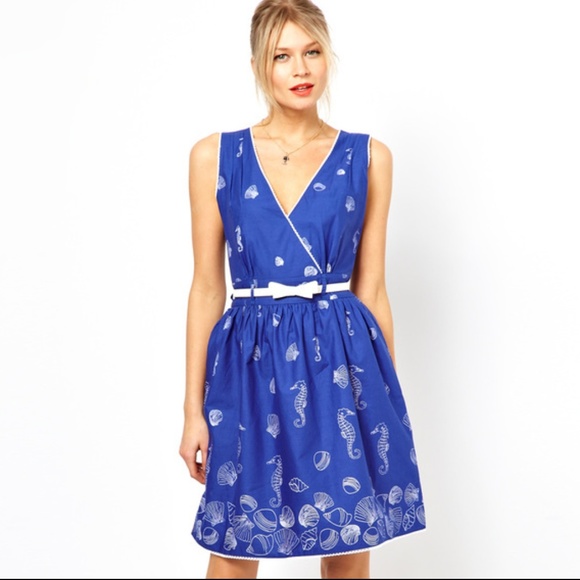 Yumi Dresses & Skirts - Yumi Seahorse Seashell Ocean Print Dress